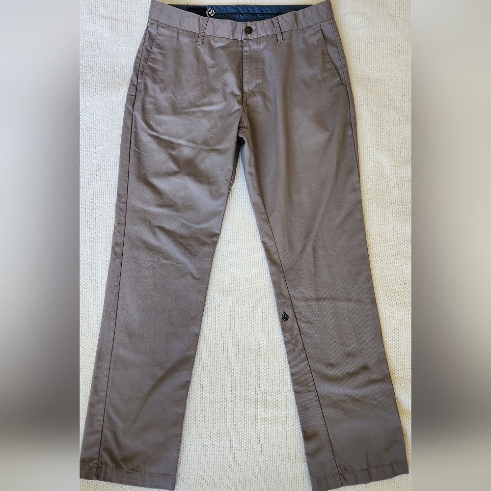 Men's Volcom dress pants size 32
